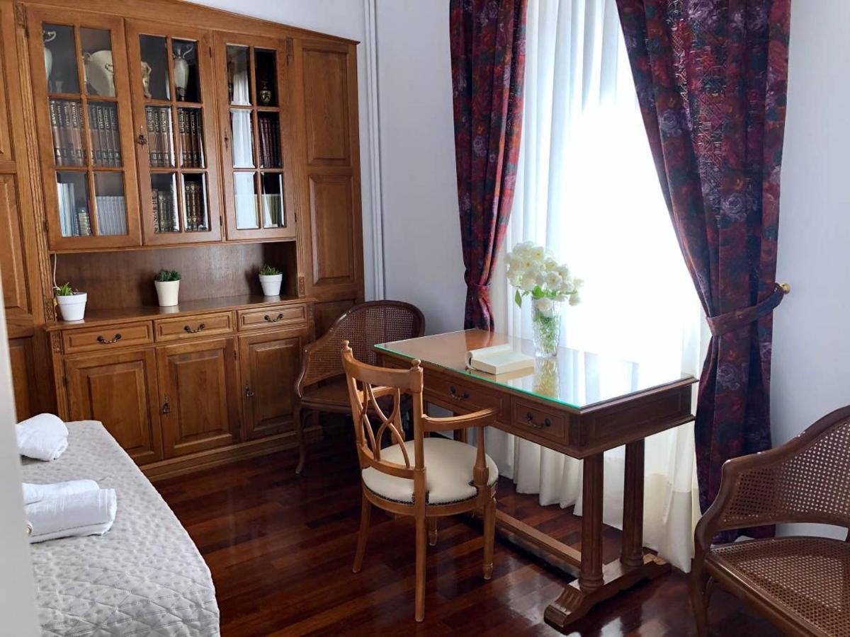 Villa Andros Epoque Livádhia Eksteriør billede